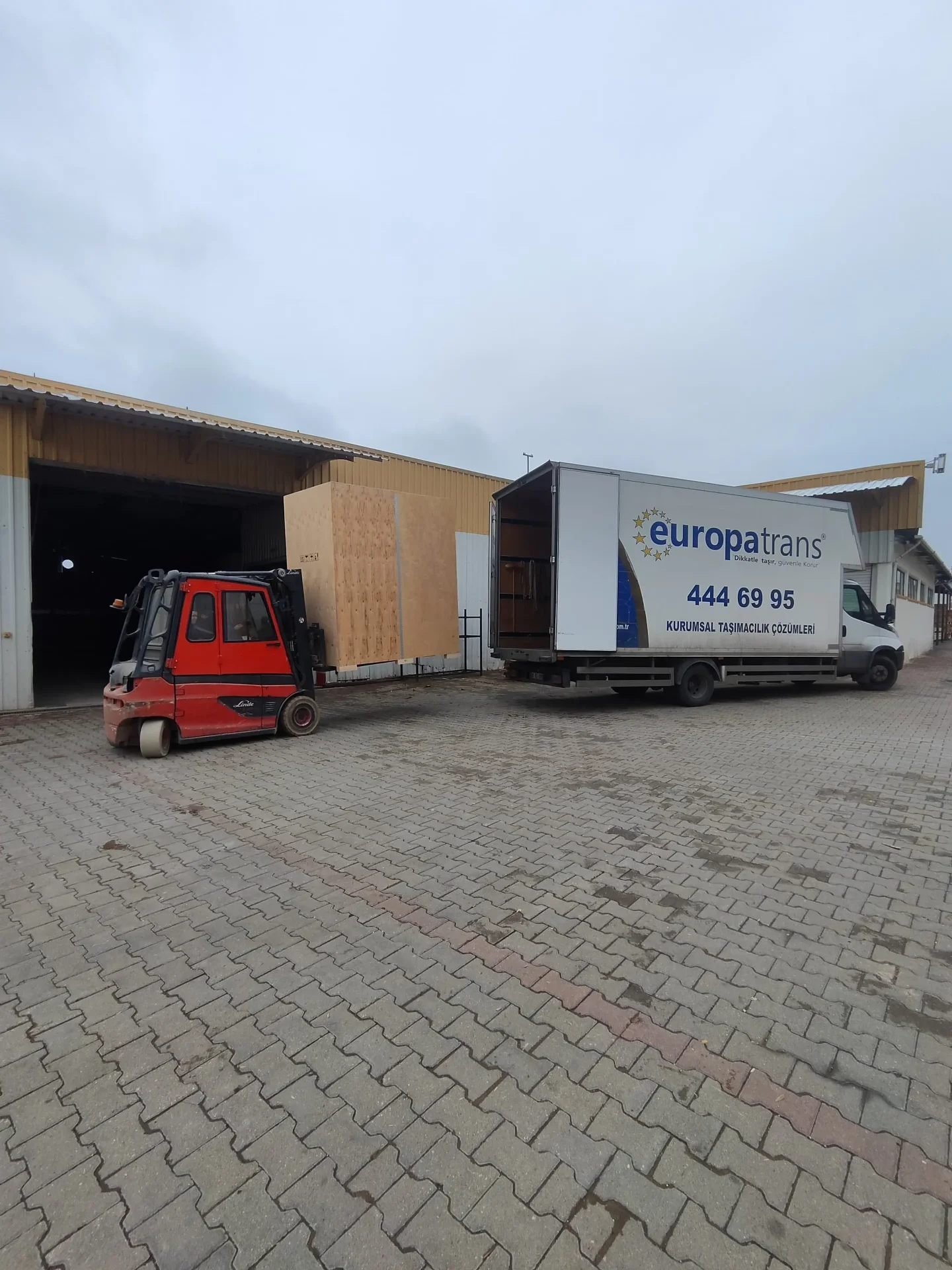 Şehirlerarası taşıma aracı